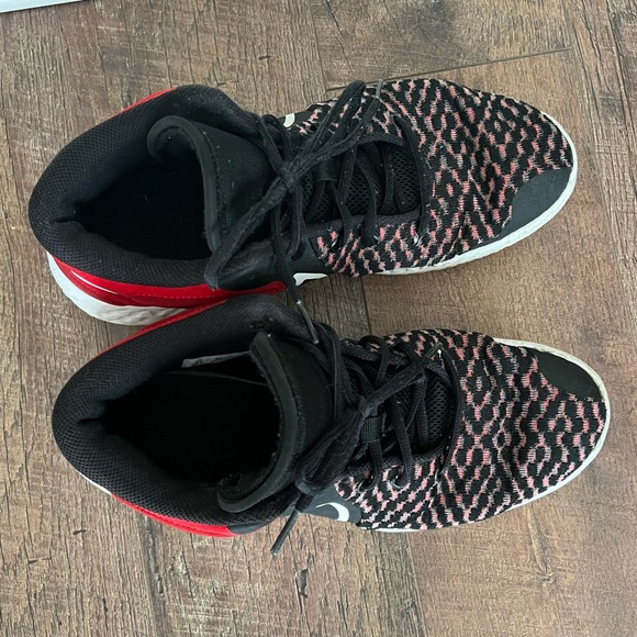 Nike KD Trey 5 VIII Bred Black White Red Men's size 10 CK2090-002 - Picture 3 of 16